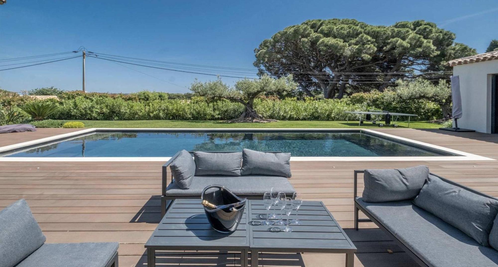Moira Saint-Tropez